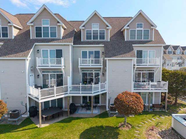 24 Harbor Rd Unit 4, Hampton, NH 03842