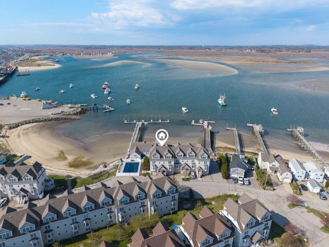 24 Harbor Rd Unit 4, Hampton, NH 03842
