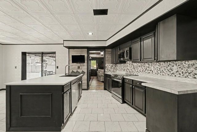 9027 BONNET WAY, Weeki Wachee, FL 34613