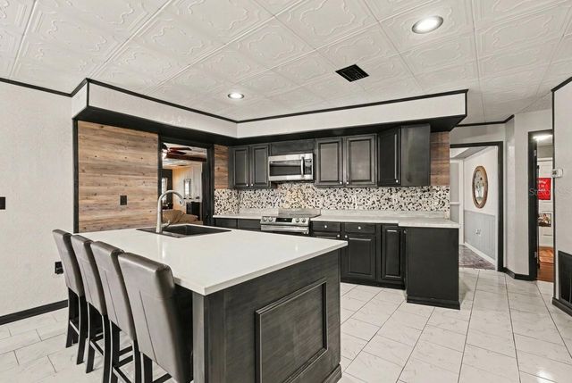 9027 BONNET WAY, Weeki Wachee, FL 34613