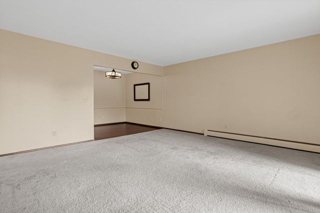 4380 Brookside Court 213, Edina, MN 55436