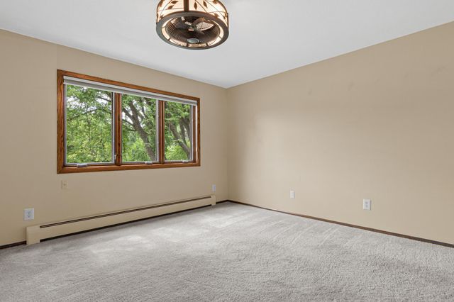 4380 Brookside Court 213, Edina, MN 55436