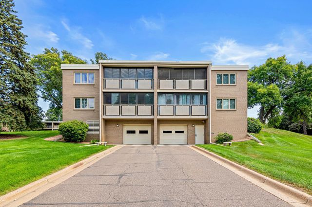 4380 Brookside Court 213, Edina, MN 55436