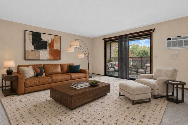 4380 Brookside Court 213, Edina, MN 55436