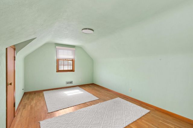 7301 Oliver Smith Drive, Urbandale, IA 50322