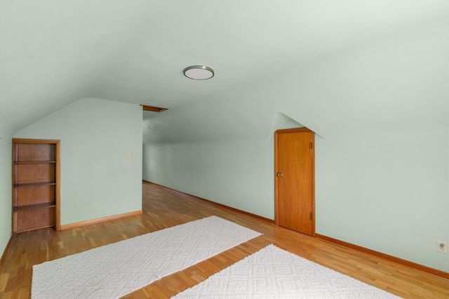7301 Oliver Smith Drive, Urbandale, IA 50322