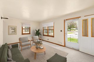7301 Oliver Smith Drive, Urbandale, IA 50322