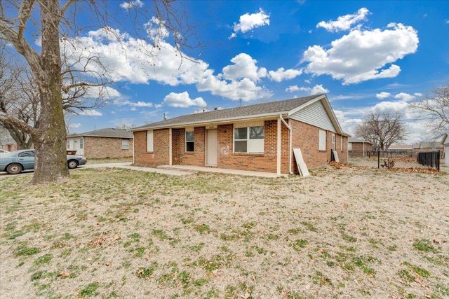 1602 E Del Mar, Wichita, KS 67216