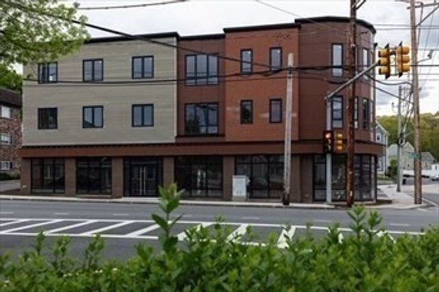 279 Willard 304, Quincy, MA 02169
