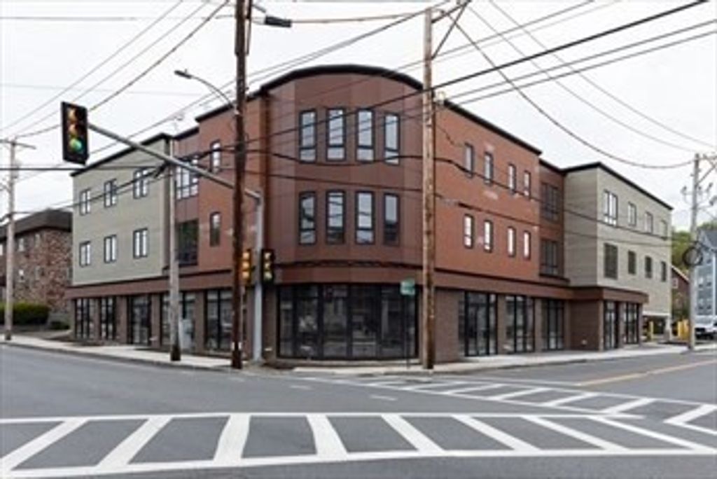 279 Willard 304, Quincy, MA 02169