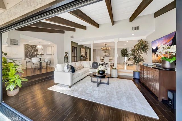4420 Park Jazmin, Calabasas, CA 91302