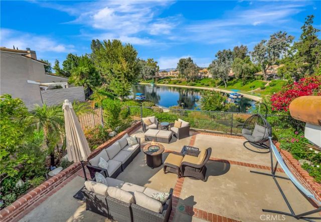 4420 Park Jazmin, Calabasas, CA 91302