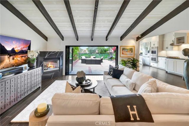 4420 Park Jazmin, Calabasas, CA 91302