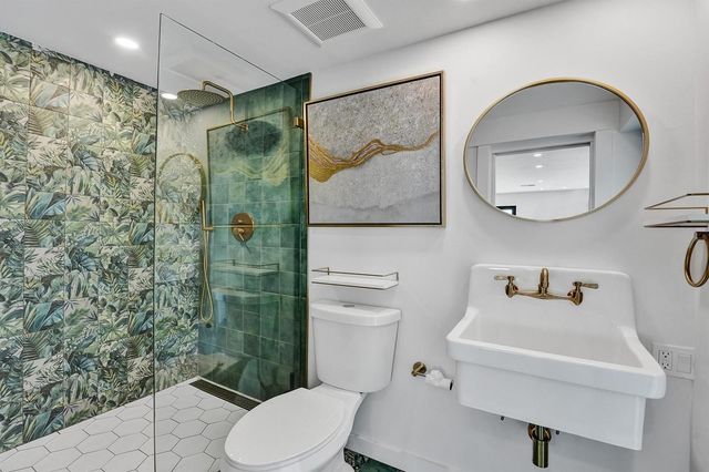 5501 NE 18TH Terrace, Fort Lauderdale, FL 33308