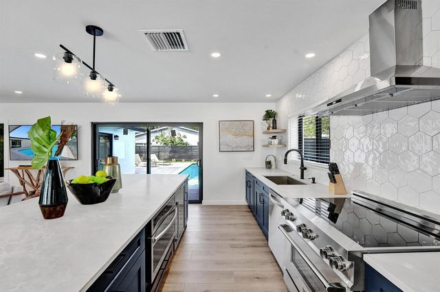 5501 NE 18TH Terrace, Fort Lauderdale, FL 33308