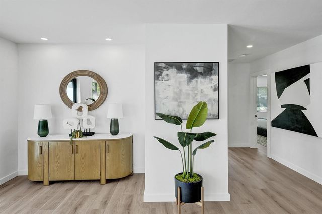 5501 NE 18TH Terrace, Fort Lauderdale, FL 33308