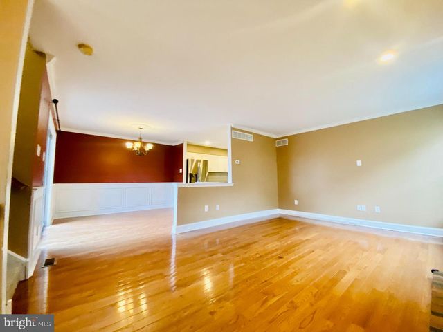 475 STONEGLEN ST, Collegeville, PA 19426
