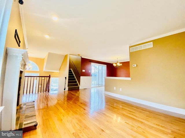 475 STONEGLEN ST, Collegeville, PA 19426