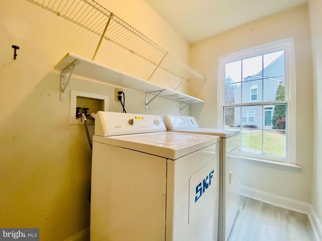 475 STONEGLEN ST, Collegeville, PA 19426