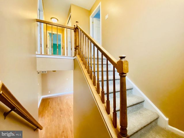 475 STONEGLEN ST, Collegeville, PA 19426