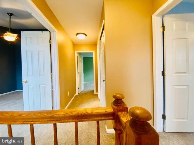 475 STONEGLEN ST, Collegeville, PA 19426