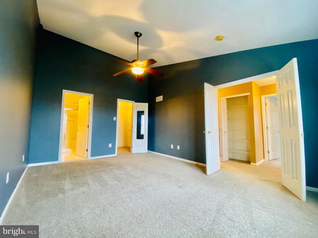 475 STONEGLEN ST, Collegeville, PA 19426