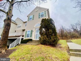475 STONEGLEN ST, Collegeville, PA 19426