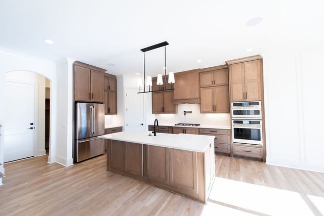 864 Harrisburg Ln, Mount Juliet, TN 37122