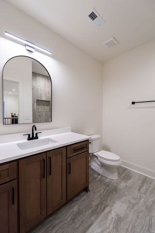 864 Harrisburg Ln, Mount Juliet, TN 37122