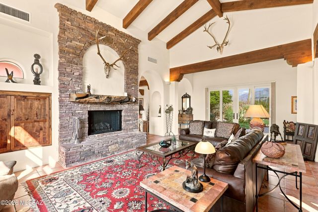 14460 N Sun Spring Drive, Oro Valley, AZ 85755