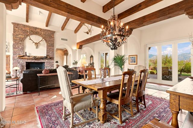14460 N Sun Spring Drive, Oro Valley, AZ 85755