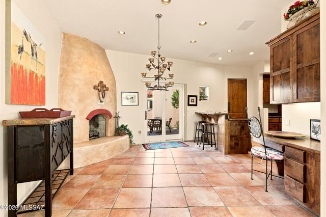 14460 N Sun Spring Drive, Oro Valley, AZ 85755