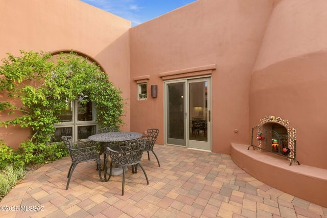14460 N Sun Spring Drive, Oro Valley, AZ 85755