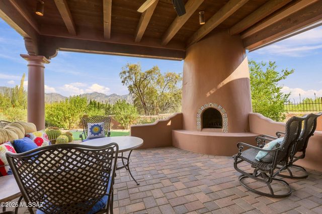 14460 N Sun Spring Drive, Oro Valley, AZ 85755