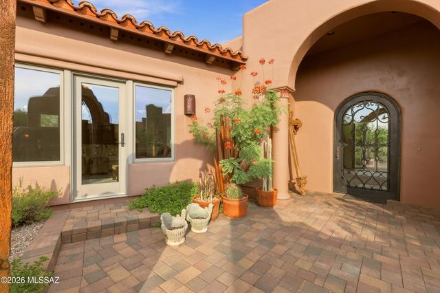 14460 N Sun Spring Drive, Oro Valley, AZ 85755