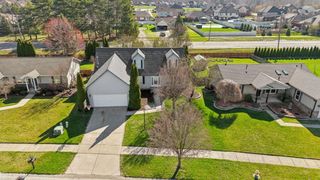 45880 Brookside North Drive, Macomb Twp, MI 48044