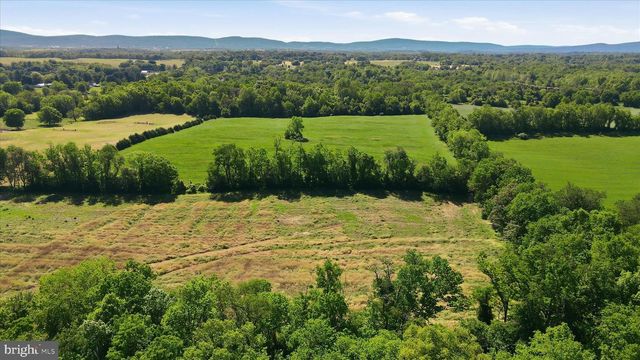 8805 REICHARD RD, Fairplay, MD 21733