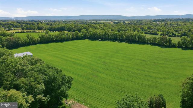 8805 REICHARD RD, Fairplay, MD 21733
