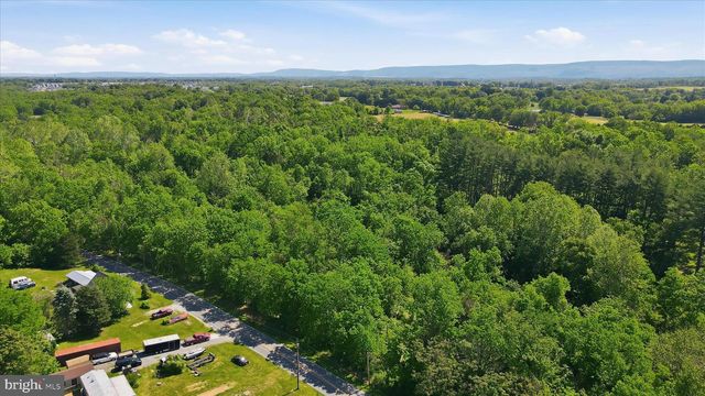 8805 REICHARD RD, Fairplay, MD 21733