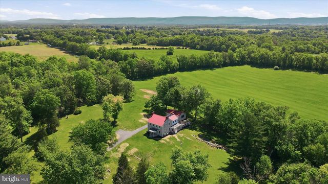 8805 REICHARD RD, Fairplay, MD 21733