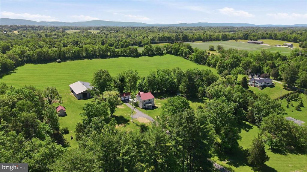 8805 REICHARD RD, Fairplay, MD 21733