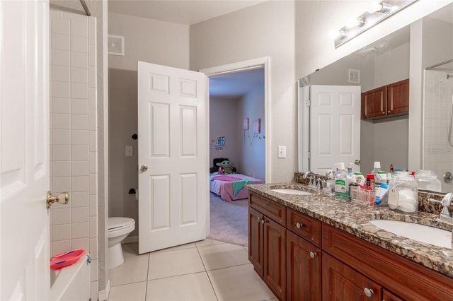 3583 CONROY ROAD 1135, Orlando, FL 32839