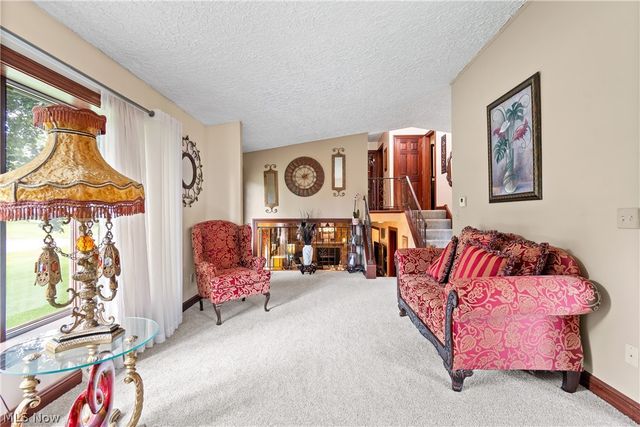 960 Karla Drive, Green, OH 44216