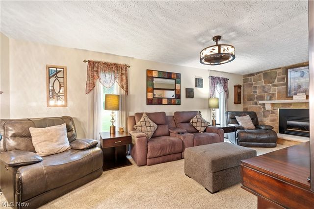 960 Karla Drive, Green, OH 44216