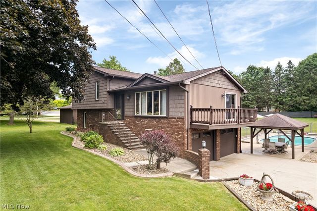 960 Karla Drive, Green, OH 44216