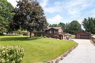 960 Karla Drive, Green, OH 44216