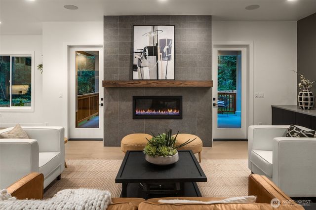 510 Nile Ave NE, Renton, WA 98059