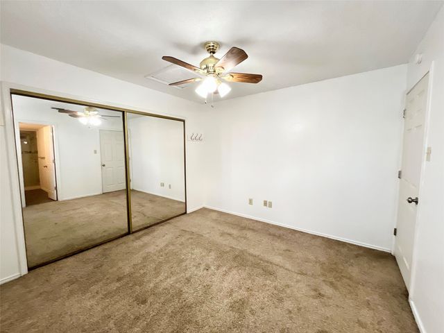 1450 Meadowood Village Drive, Fort Worth, TX 76120