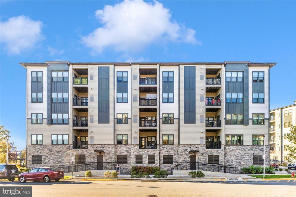 12865 MOSAIC PARK WAY #3J, Herndon, VA 20171
