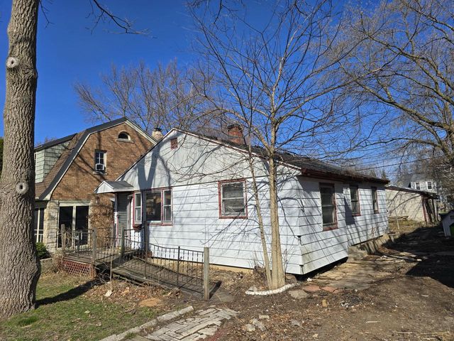 6128 N 38th STREET, Milwaukee, WI 53209